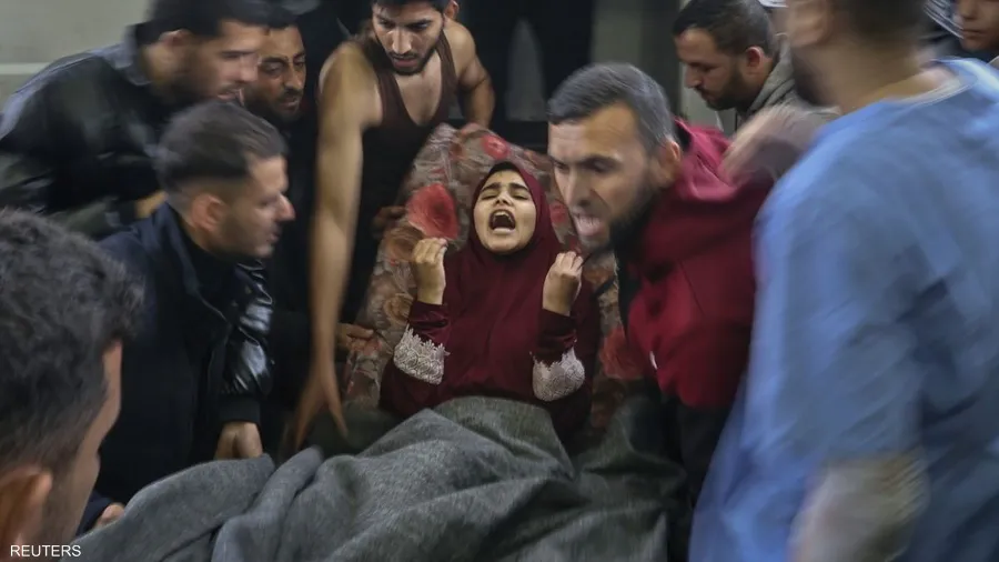 صورة حول : صور الألم: جوائز تكرم رويترز لتوثيق مأساة "حرب غزة" صرخة يا الله على لسان طفلة نجت من قصف على مدرسة