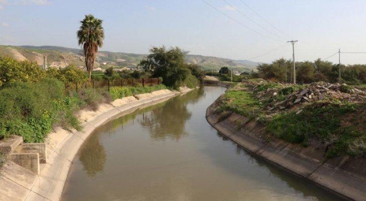صورة حول : العثور على جثة شاب في قناة الملك عبد الله.. والأمن يحقق العثور على جثة شاب في قناة الملك عبد الله.. والأمن يحقق