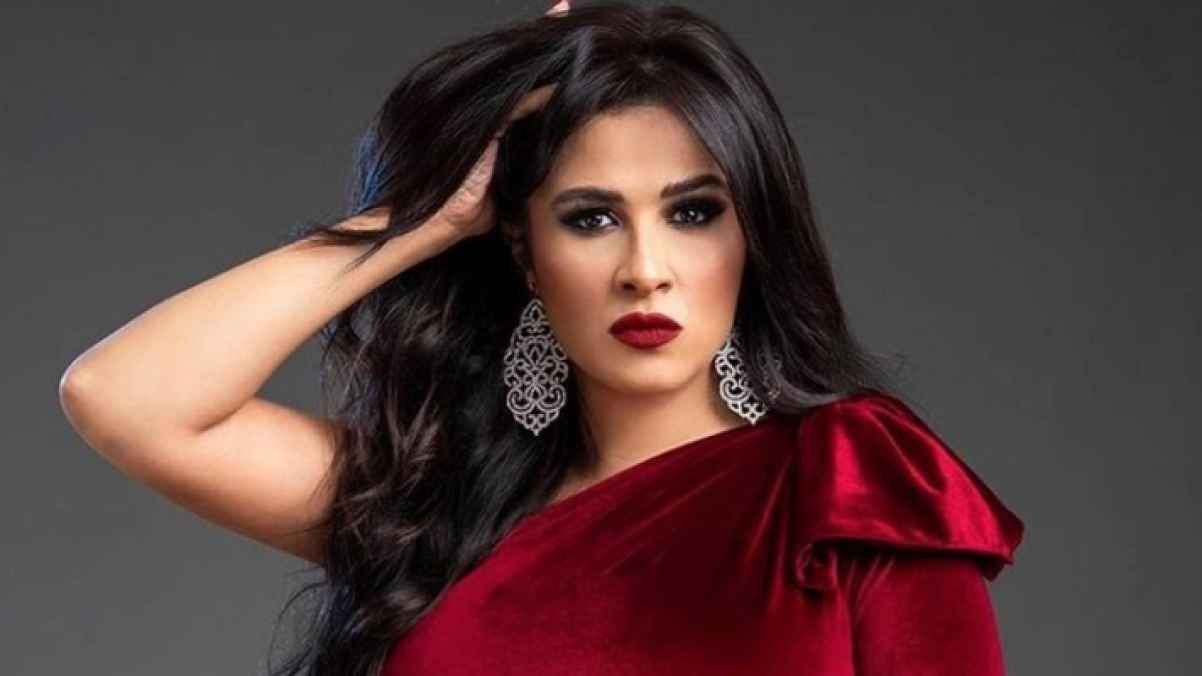 ياسمين عبد العزيز: لا أحد يعلم الغيب