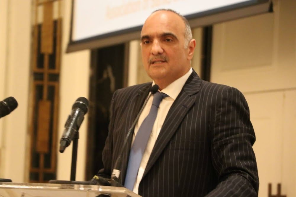 الخصاونة يُحيي ويهنئ العُمال والعَاملات بعيد العمال