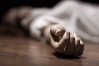 فتاة تلقى حتفها ب10 طعنات على يد خطبيها في مصر