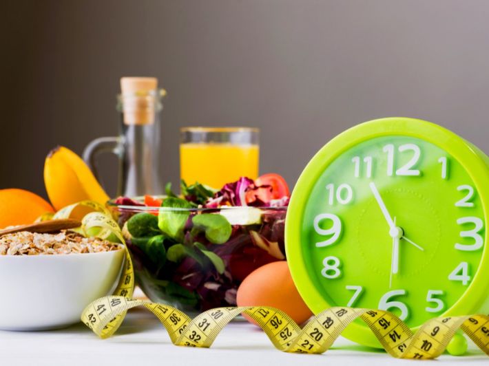 هل تساعد تناول وجبات صغيرة في خسارة الوزن؟