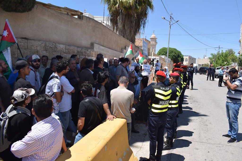 صورة حول : في ذكرى النكبة.. الاحزاب القومية واليسارية توجه مذكرة لأمين عام الأمم المتحدة.. فيديو في ذكرى النكبة.. الاحزاب القومية واليسارية توجه مذكرة لأمين عام الأمم المتحدة.. فيديو