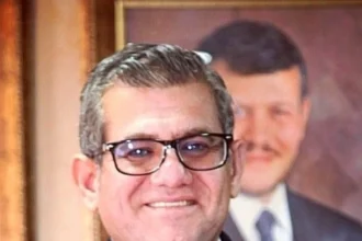 الدكتوراه بامتياز  للخبير الاقتصادي أيمن العدينات