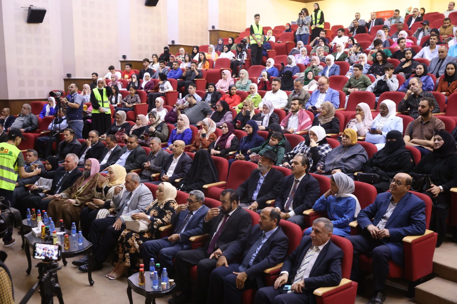 وزير الشباب يطلق اللقاءات التعريفية بجائزة الحسين بن عبدالله الثاني للعمل التطوعي في دورتها الثانية