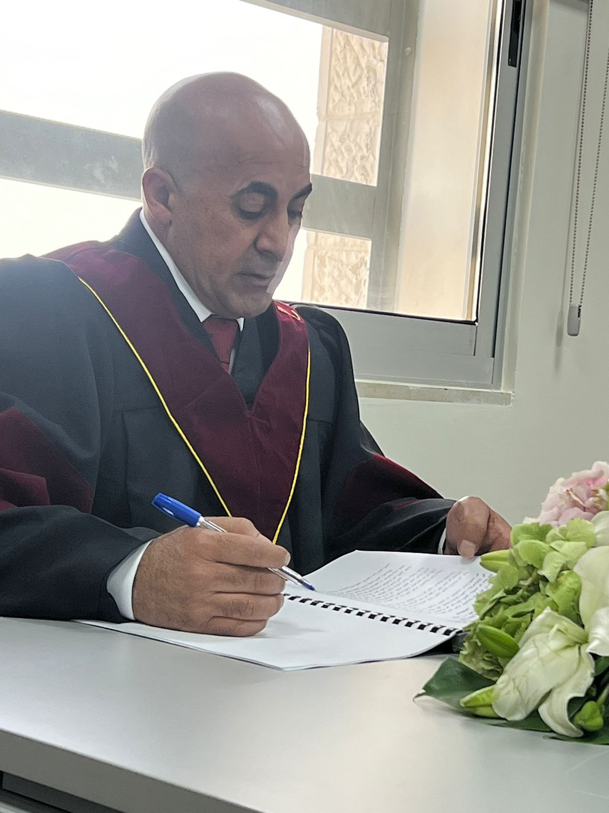 الزميل " الحنيفات " يحصل على الماجستير بتقدير امتياز الف الف مبارك