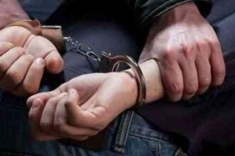 خلال ساعات القبض على سالب فرع احد البنوك