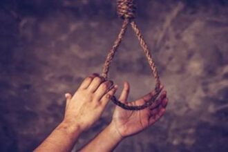 مأساة في الزرقاء: العثور على جثة شاب في منزله