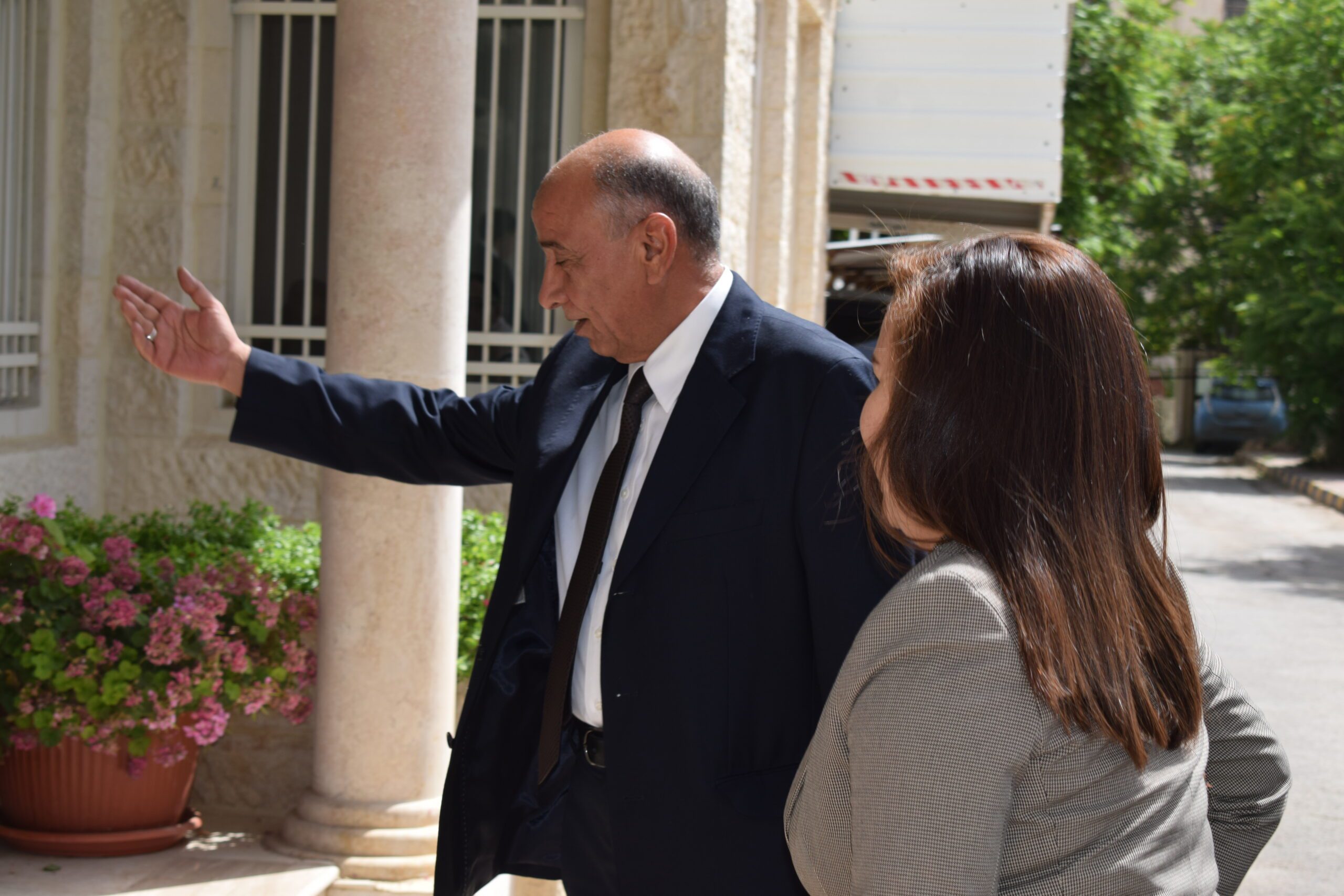 صورة حول : فعالية أكاديمية الطيران الملكيّة الأردنيّة: جسرٌ للتعاون الدبلوماسيّ ومَحطة للإطلاع على أحدث التقنيات الطيرانيّة فعالية أكاديمية الطيران الملكيّة الأردنيّة: جسرٌ للتعاون الدبلوماسيّ ومَحطة للإطلاع على أحدث التقنيات الطيرانيّة