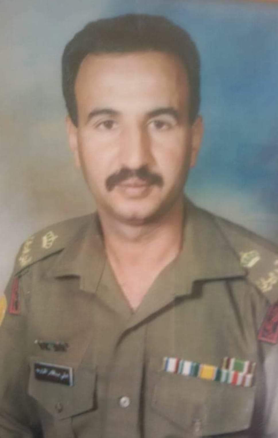 الرائد المتقاعد هاني  القرارعة يترشح في الطفيلة
