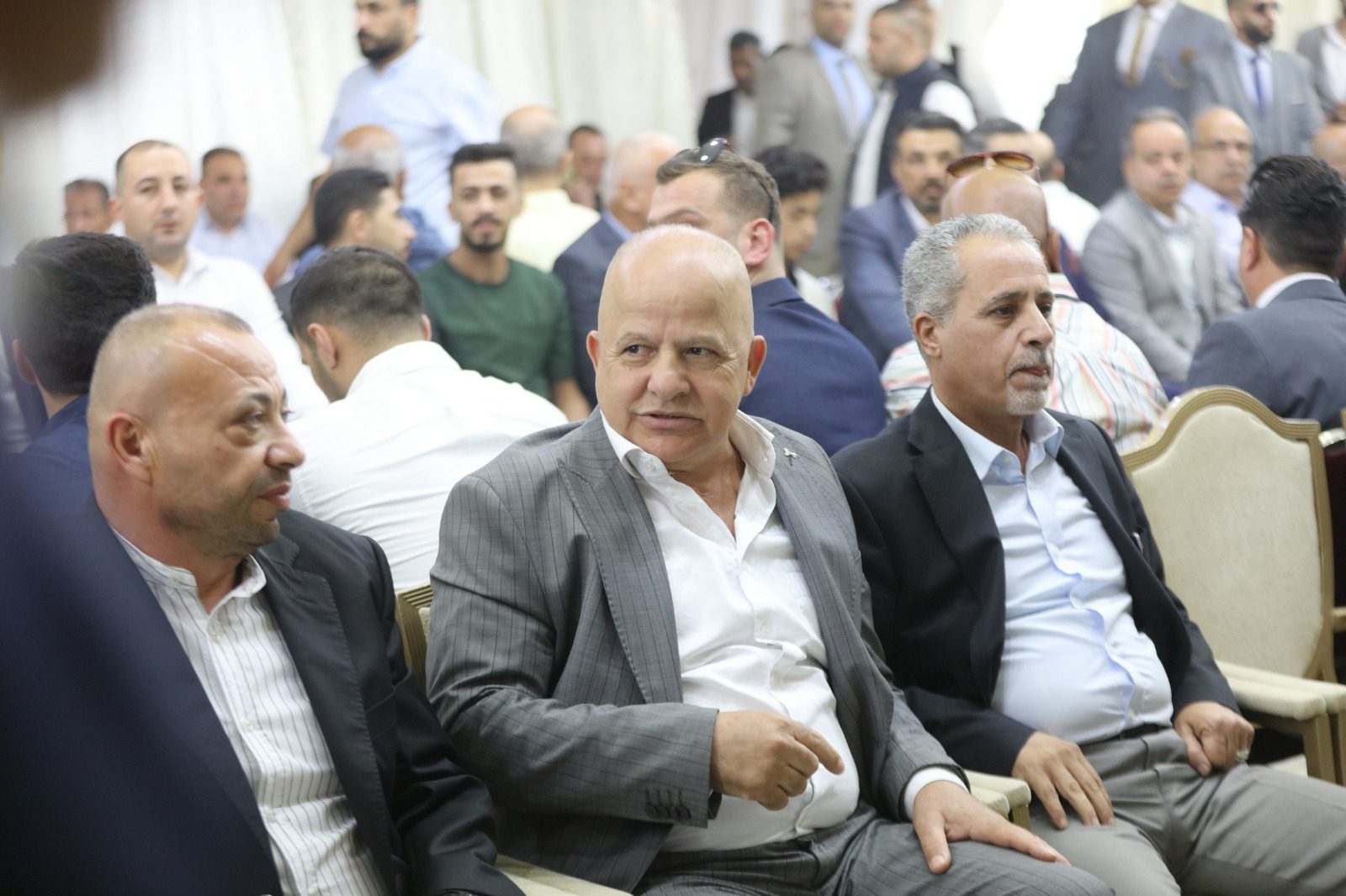 تقدمت جاهة من كبرى مشايخ ال عودة الى مضارب ال فليفل