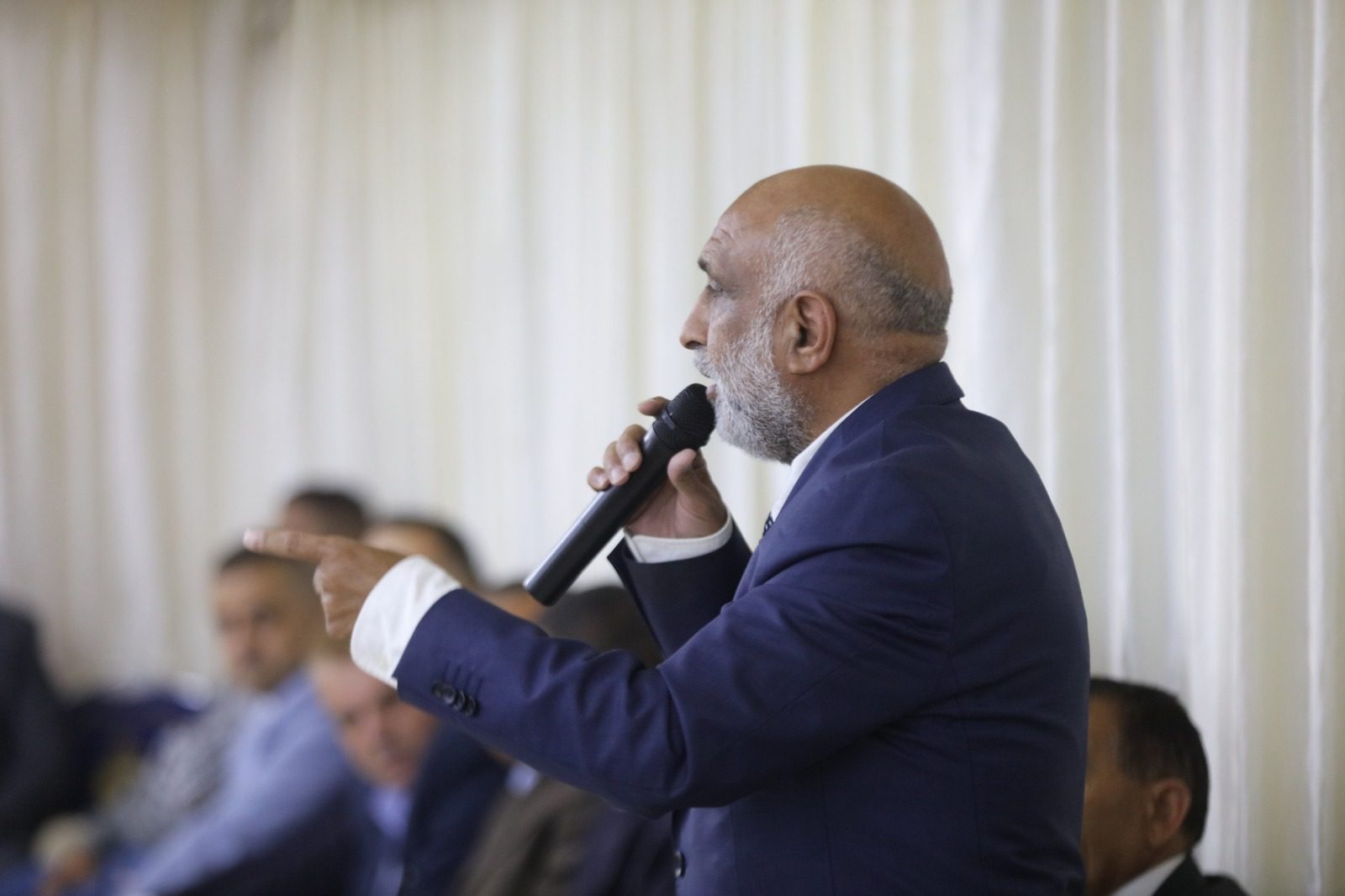 تقدمت جاهة من كبرى مشايخ ال عودة الى مضارب ال فليفل