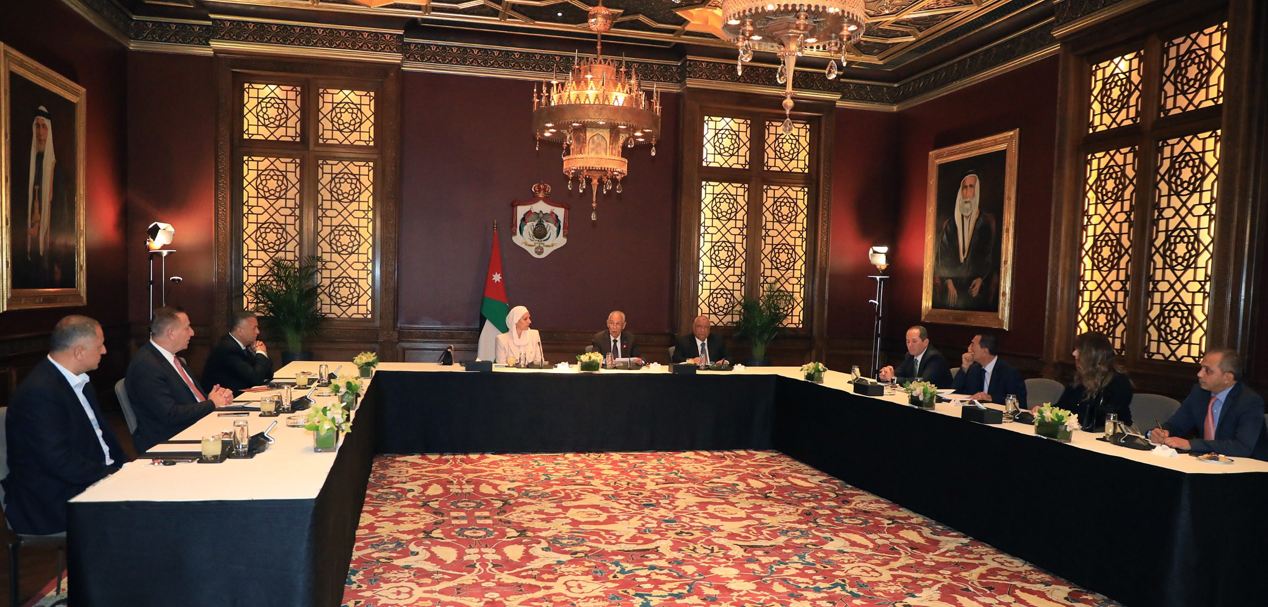 رئيس الديوان الملكي يرعى توقيع اتفاقيتين لتنفيذ مشاريع مبادرات ملكية بالبادية الشمالية ومحافظة الزرقاء