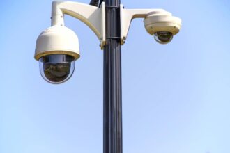 سؤال مُتداول بين الأردنيين: هَل الكاميرات التي تلتقط المخالفات تعتدي عَلى خصوصية الأردنيين؟