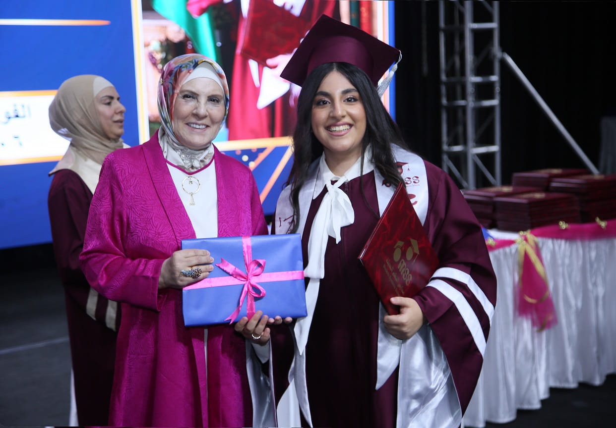 مدارس النظم الحديثة تحتفل بتخريج الفوج التاسع عشر