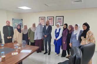 عميد الكلية الجامعية الوطنية للتكنولوجيا يستقبل وفد نساء شرق عمان مهنئا