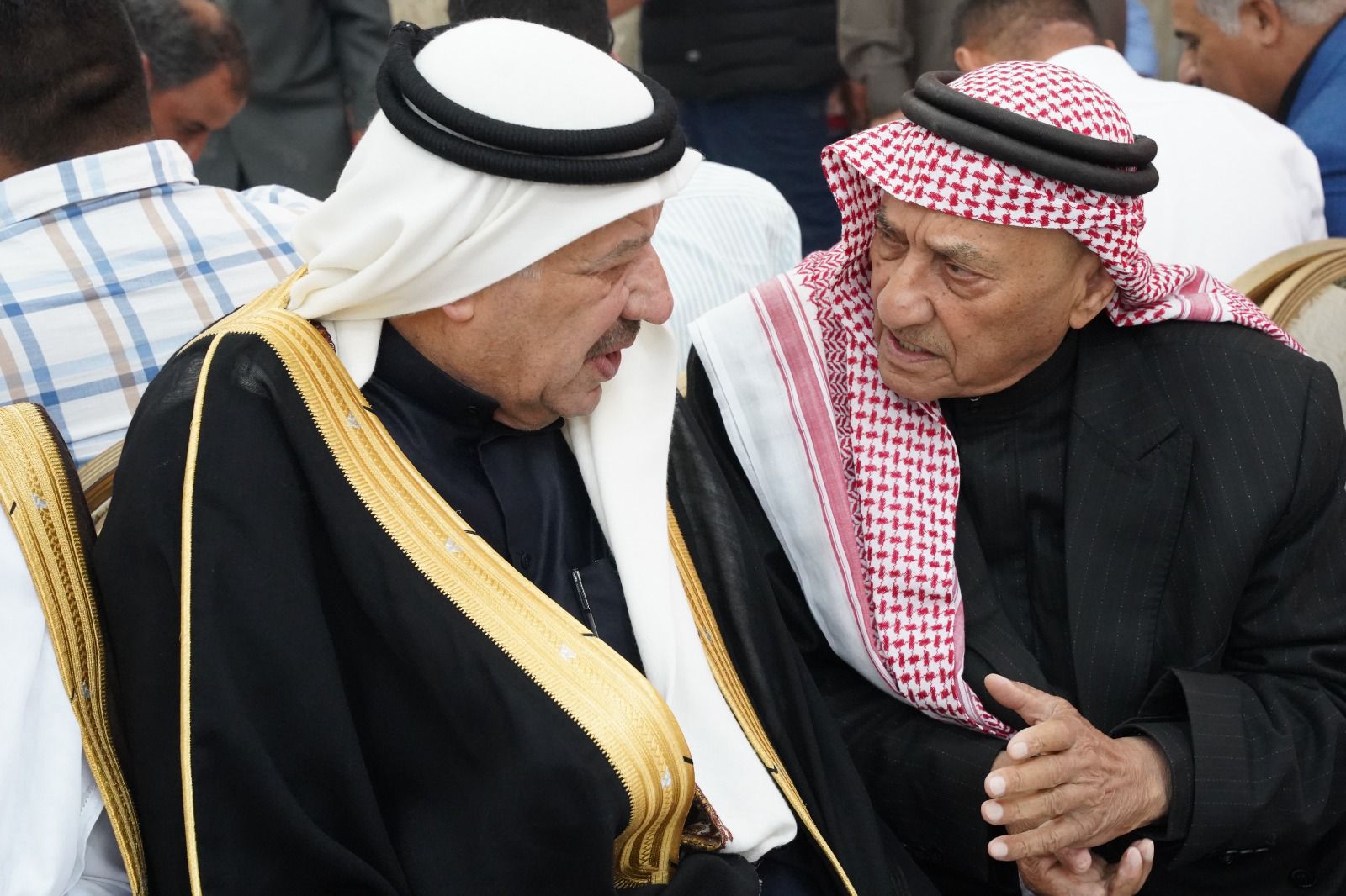 الشديفات رئيس مجلس محافظة المفرق يقيم مأدبة بحضور شيوخ ووجهاء من قبيلة بني حسن ويعلن دعمه المطلق لحزب إرادة (صور وفيديو)