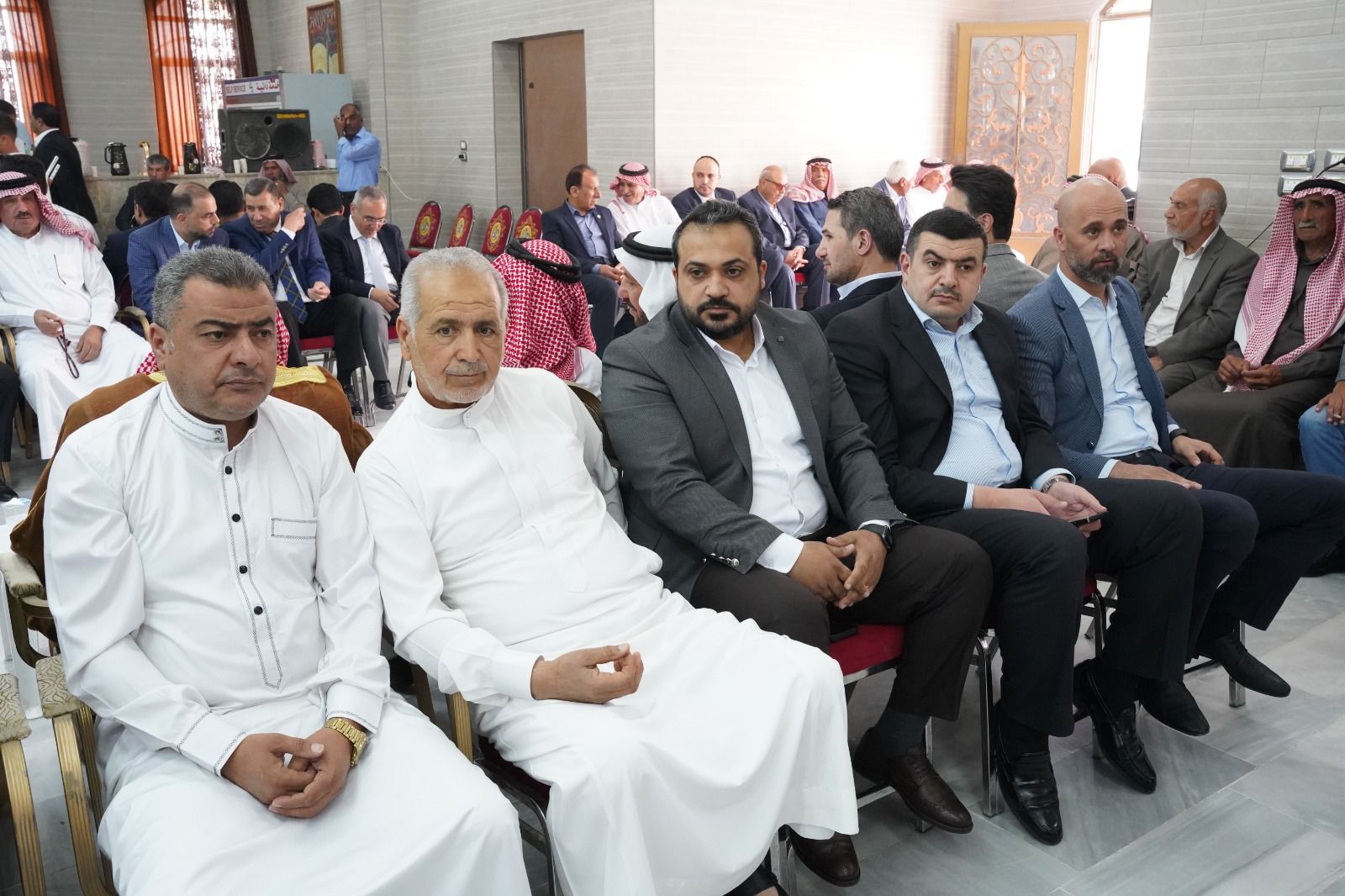 الشديفات رئيس مجلس محافظة المفرق يقيم مأدبة بحضور شيوخ ووجهاء من قبيلة بني حسن ويعلن دعمه المطلق لحزب إرادة (صور وفيديو)