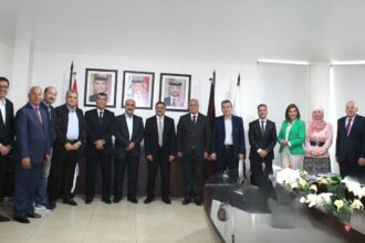 صندوق استثمار أموال الضمان يلتقي نادي خريجي جامعة اليرموك