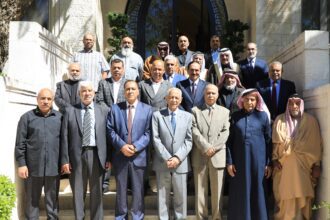 العيسوي يلتقي وفدا من وجهاء عشيرة المصاروة