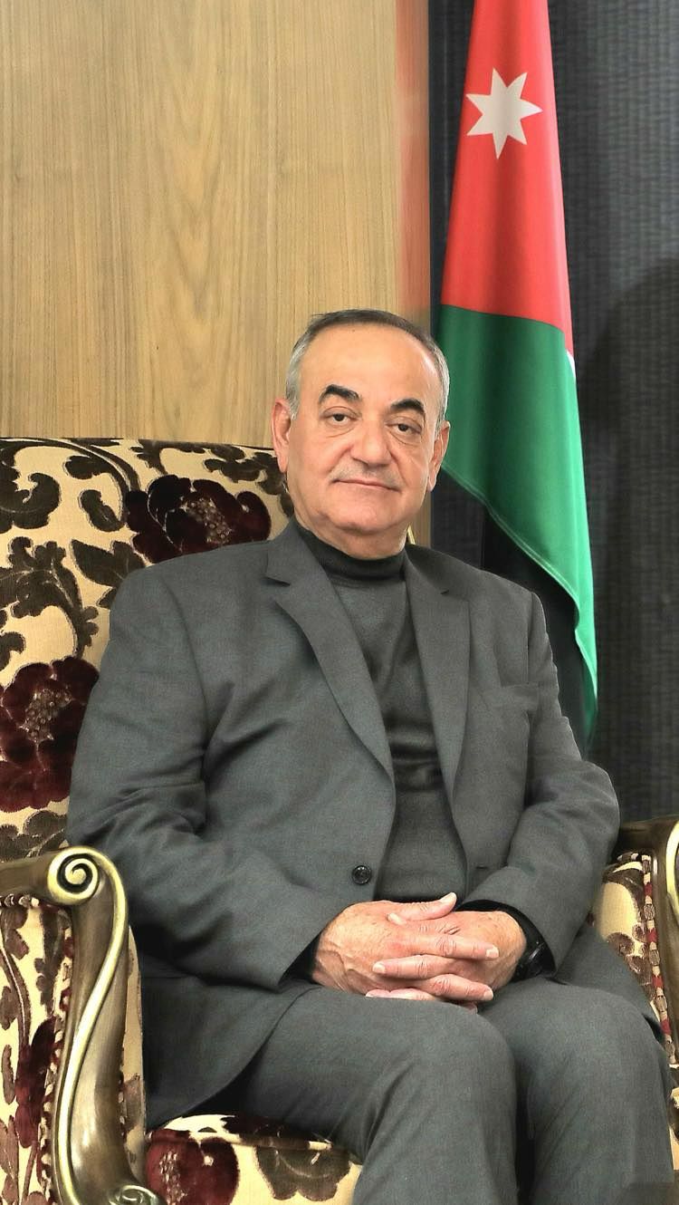 عن لقاء "الحسين" .. إذ يُقَدِّم الأردن للعالم قائداً وللشعب "أخاً"