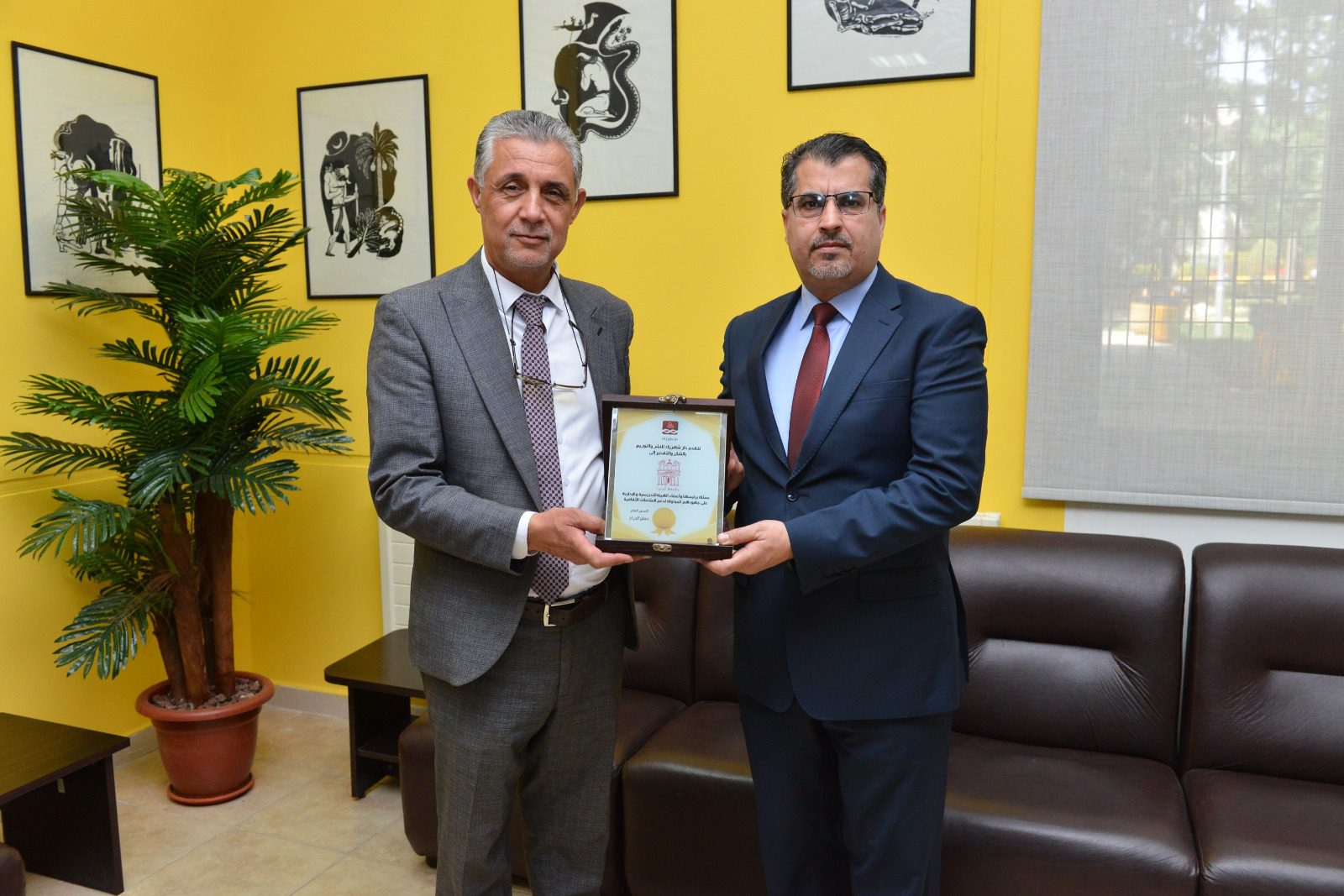 جامعة البترا تفتتح معرض الكتاب السادس بالتزامن مع احتفالات عيد الاستقلال