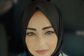 انهيار القيم: عندما يفقد المعلم هيبته في مواجهة التسيب الطلابيٍِِ