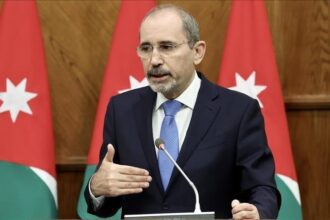 الصفدي فِي زيارة لهولندا لبحث وقف الحرب عَلى غزة