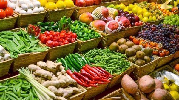 السوق المركزي يشهد استقرارًا في أسعار الخضار والفواكه اليوم