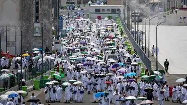 الخصاونة يوجه الجهات المختصة بتزويد النيابة العامة بمعلومات تحقيقات وفاة الحجاج الأردنيين