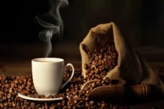 كيف يؤثر احتساء القهوة على قلبك ودماغك؟