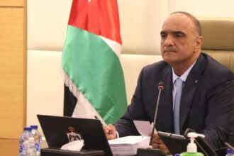 الخصاونة: الناتج المحلي الإجمالي ارتفع مِن 6 مليارات دينار إلى 36 مليارًا في عهد الملك عبدالله الثاني