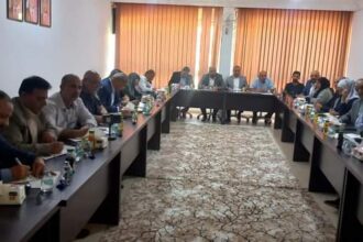 رئيس وأعضاء مجلس محافظة مادبا اللامركزيه يعقدون مؤتمراً صحفياً