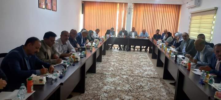 رئيس وأعضاء مجلس محافظة مادبا اللامركزيه يعقدون مؤتمراً صحفياً