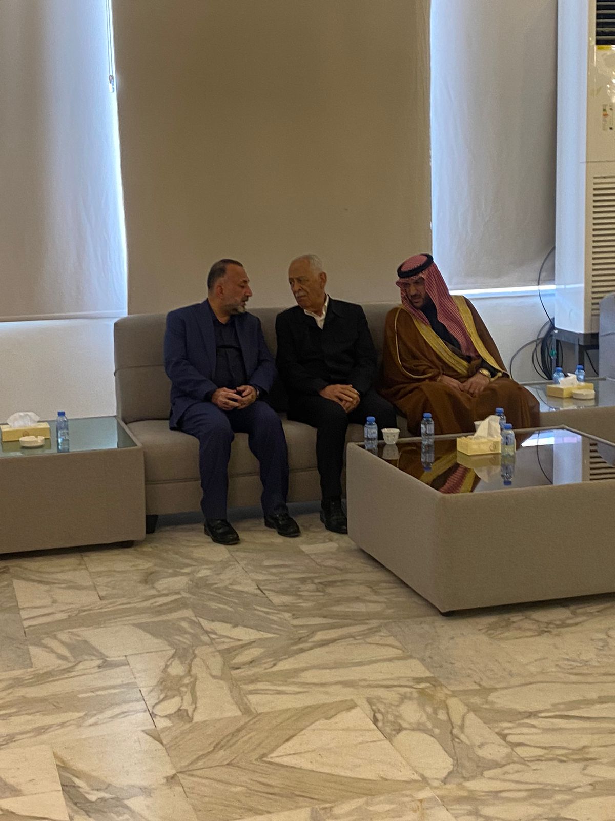 مندوبا عن الملك وولي العهد..العيسوي يعزي عشيرتي الحوامدة والقيسي
