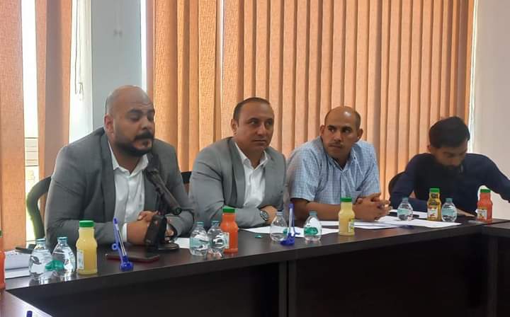 رئيس وأعضاء مجلس محافظة مادبا اللامركزيه يعقدون مؤتمراً صحفياً