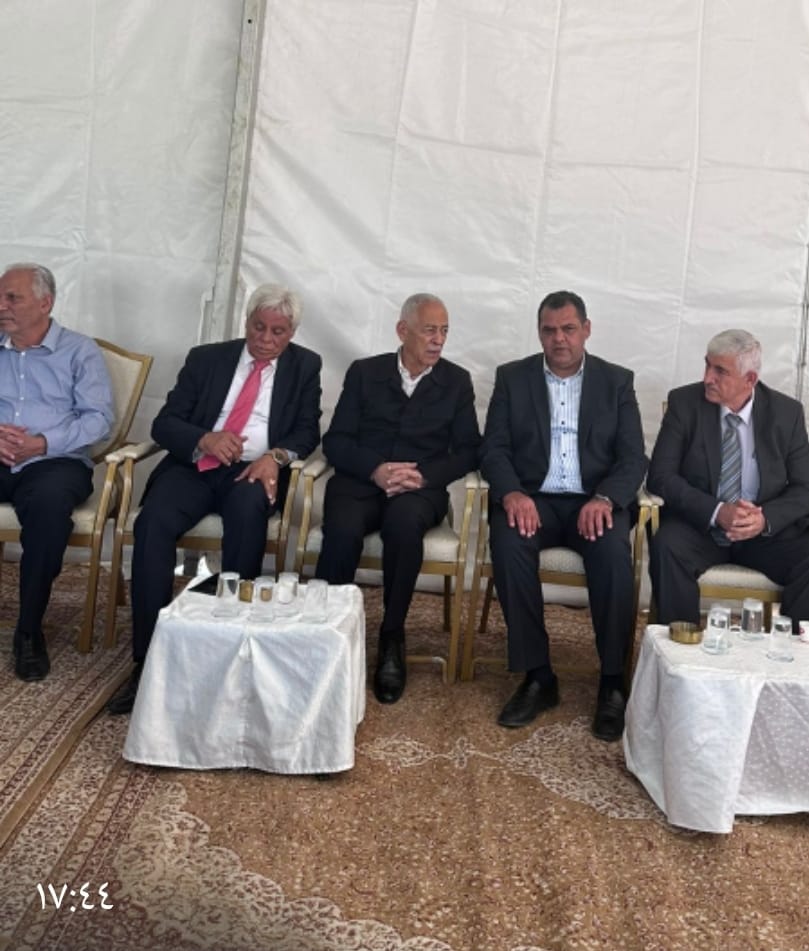 مندوبا عن الملك وولي العهد..العيسوي يعزي عشيرتي الحوامدة والقيسي