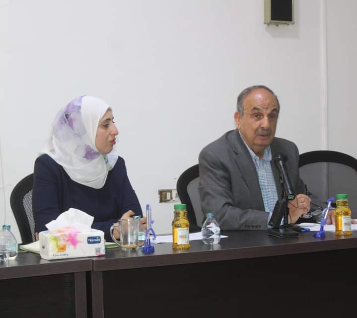 رئيس وأعضاء مجلس محافظة مادبا اللامركزيه يعقدون مؤتمراً صحفياً