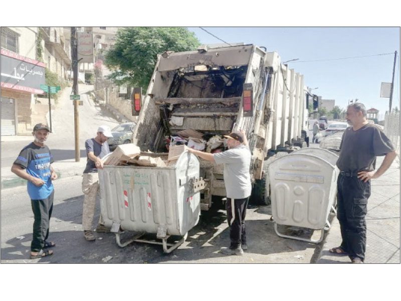 تفاصيل حملة نظافة بلديات جرش خلال عيد الأضحى: رفع 2000 طن من النفايات