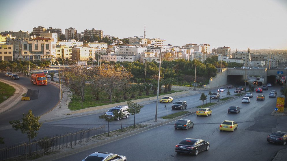 إغلاقات وتحويلات مرورية في عمان.. الأمن يكشف بالتفصيل