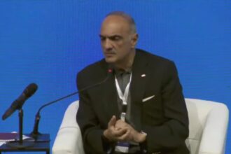 عاجل| الخصاونة يؤكد أن اجمل ايام الاردن والأردنيين لم تأتي بعد