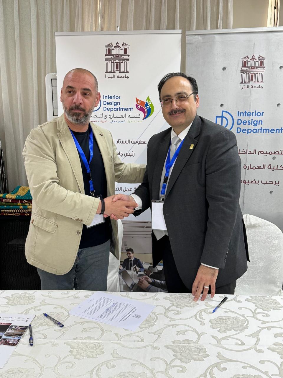 قسم التصميم الداخلي في جامعة البترا يعقد ورشة عمل عن التدريب الميداني