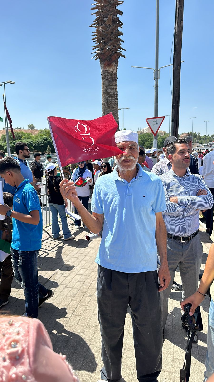 نشامى ونشميات الوطن يتجمعون للاحتفال باليوبيل الفضي لتسلم جلالة الملك عبدالله الثاني ابن الحسين سلطاته الدستورية(صور وفيديو)