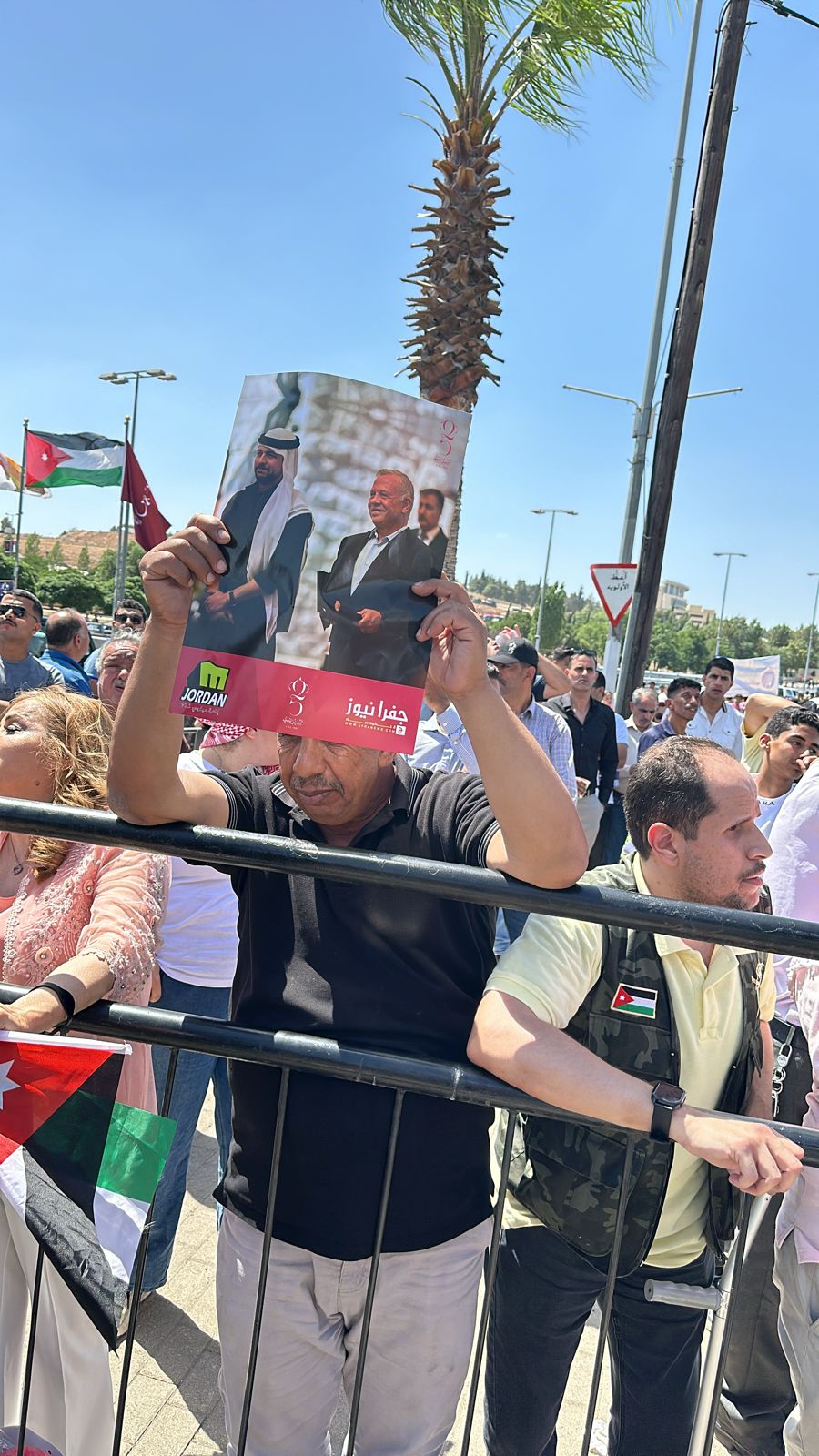 نشامى ونشميات الوطن يتجمعون للاحتفال باليوبيل الفضي لتسلم جلالة الملك عبدالله الثاني ابن الحسين سلطاته الدستورية(صور وفيديو)
