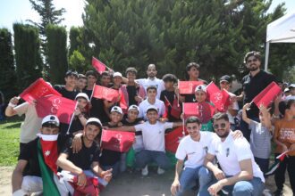 زين تُحَيّي أبا الحُسَيْن بمشاركة آلاف الأردنيين