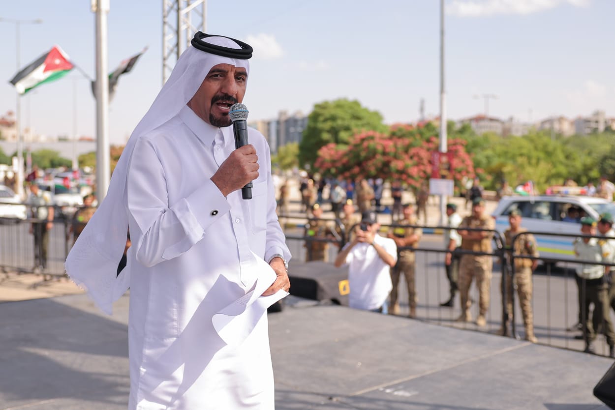 زين تُحَيّي أبا الحُسَيْن بمشاركة آلاف الأردنيين