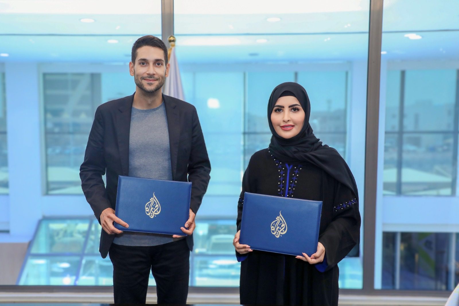 اتفاقية شراكة بين أكاديمية رؤيا للتدريب الإعلامي ومعهد الجزيرة للإعلام