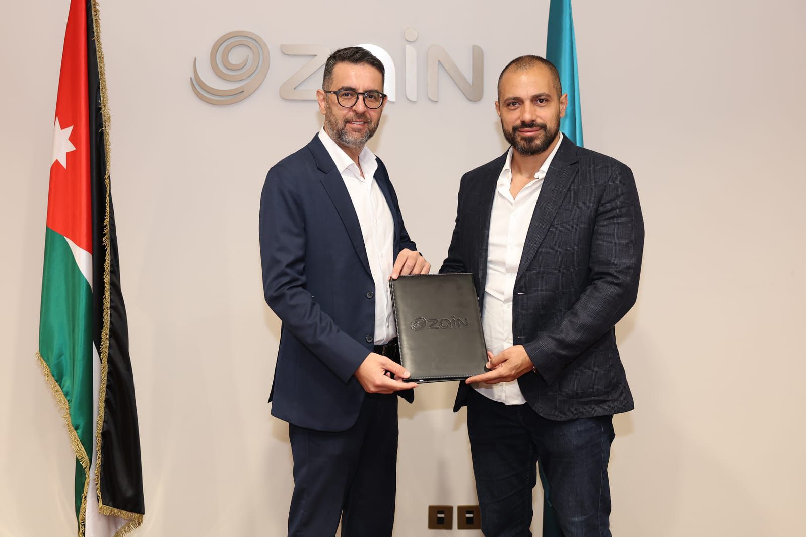 صورة حول : زين تُتيح لمُشتركيها محتوى رياضي وترفيهي رقمي بالتعاون مع منصة "TOD" زين تُتيح لمُشتركيها محتوى رياضي وترفيهي رقمي بالتعاون مع منصة "TOD"