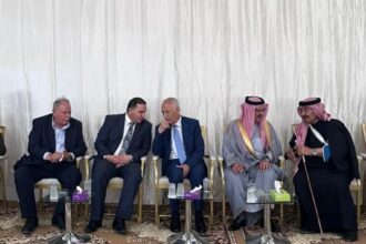 مندوبا عن الملك وولي العهد.. العيسوي يعزي الحجاحجة وأبو هزيم