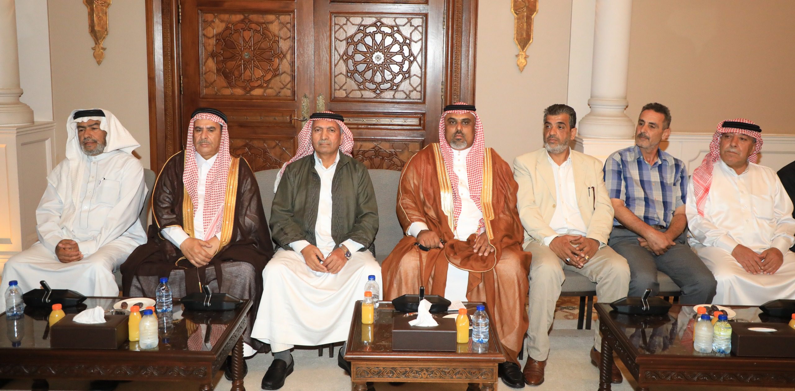 رئيس الديوان الملكي يلتقي وفدا من ملتقى حي الحسين بالمفرق